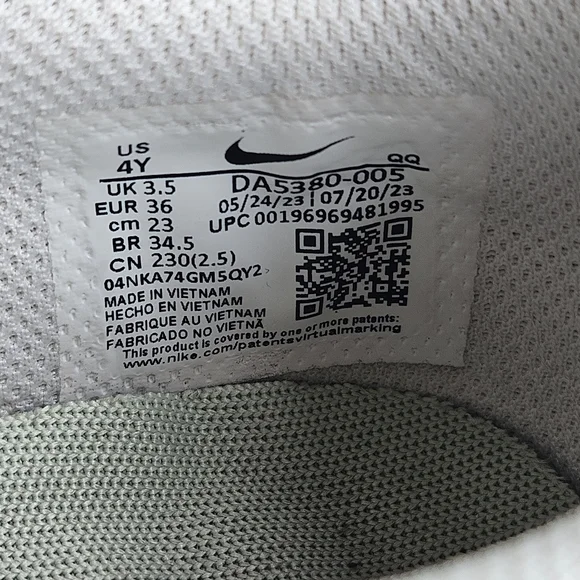 Nike Court Legacy Sneaker Shoe Phantom White Honeydew Youth SZ 4Y DA5380-005 - Picture 10 of 12